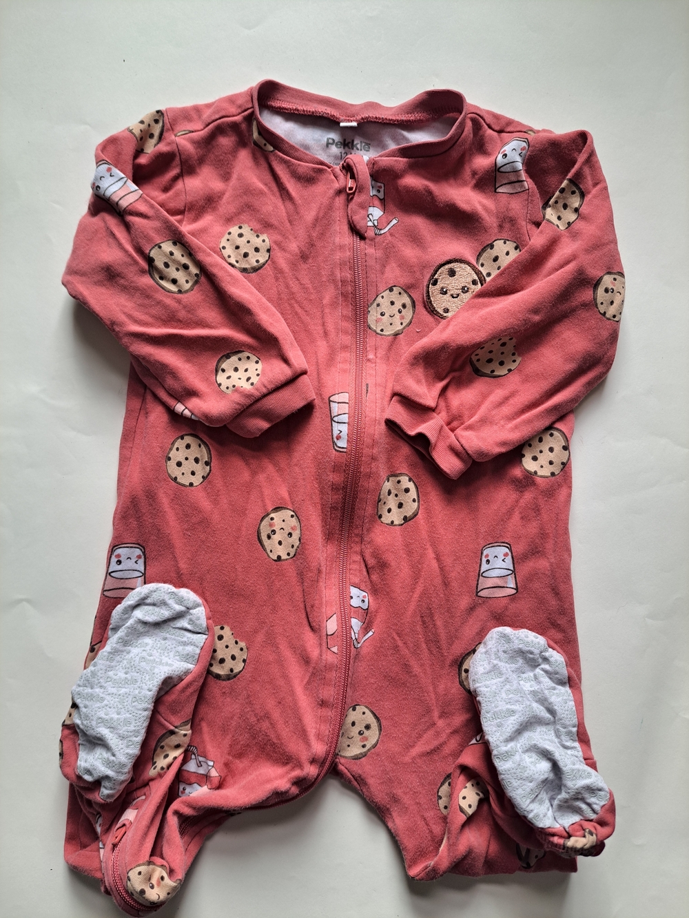 3/20$ Pekkle Footed Sleeper Pajamas 12M Coral Red Cookies & Milk Zip Baby